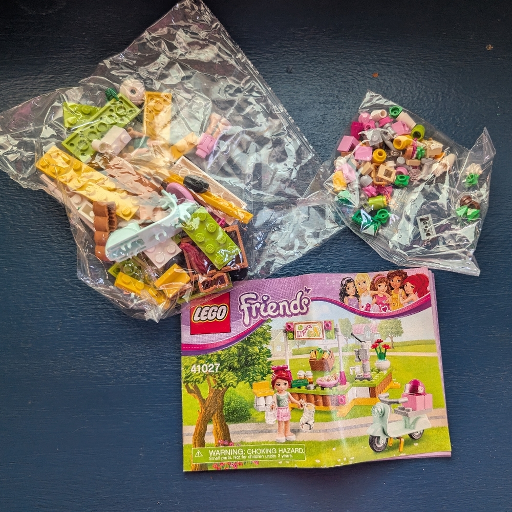 LEGO Friends - Mia's Lemonade Stand